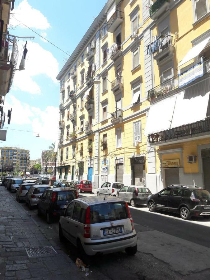 Апартаменти Napoli Charme Екстер'єр фото